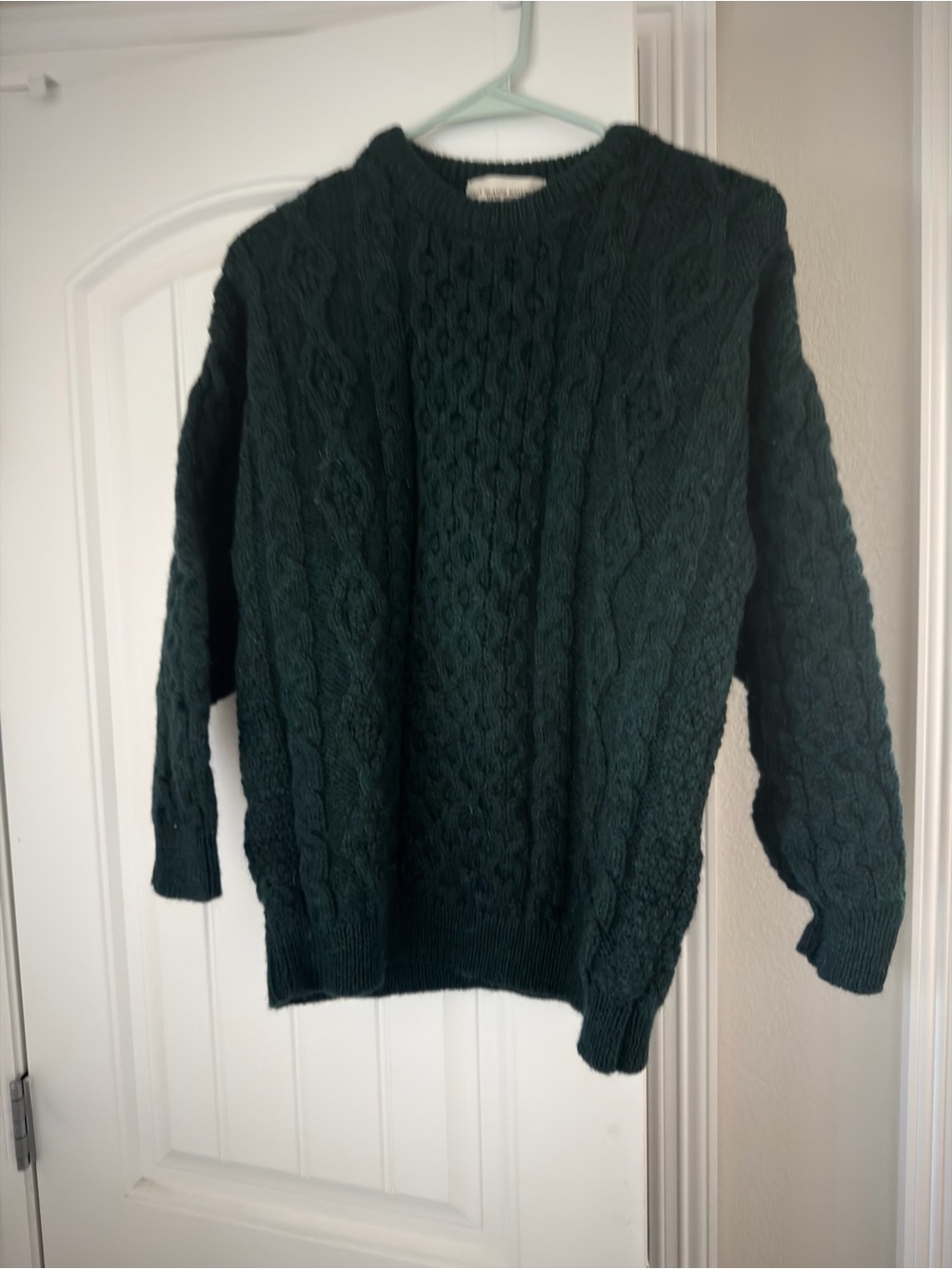 Dark Green Cable Knit Women's Sweater 100% wool made in Galway Ireland 🇮🇪